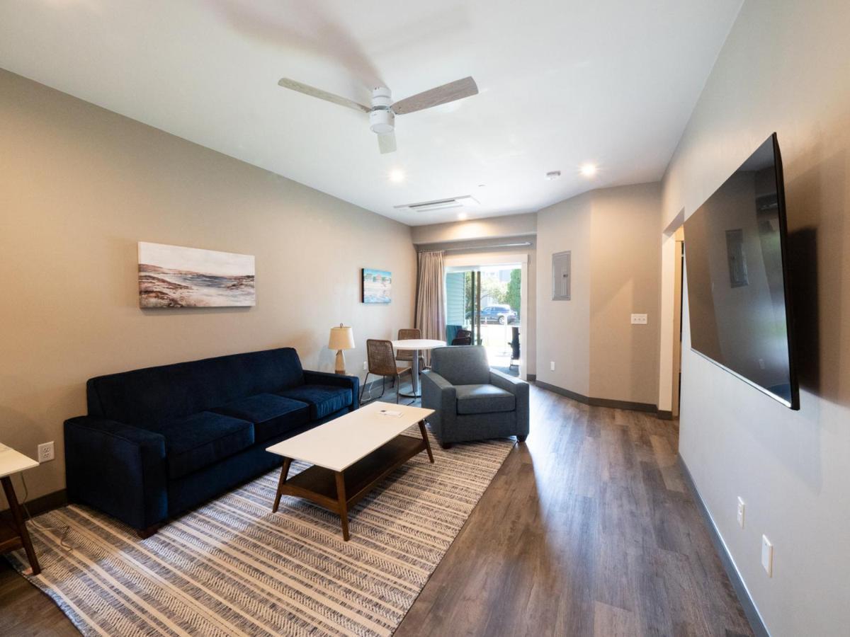 Long Beach Suites グロスター エクステリア 写真